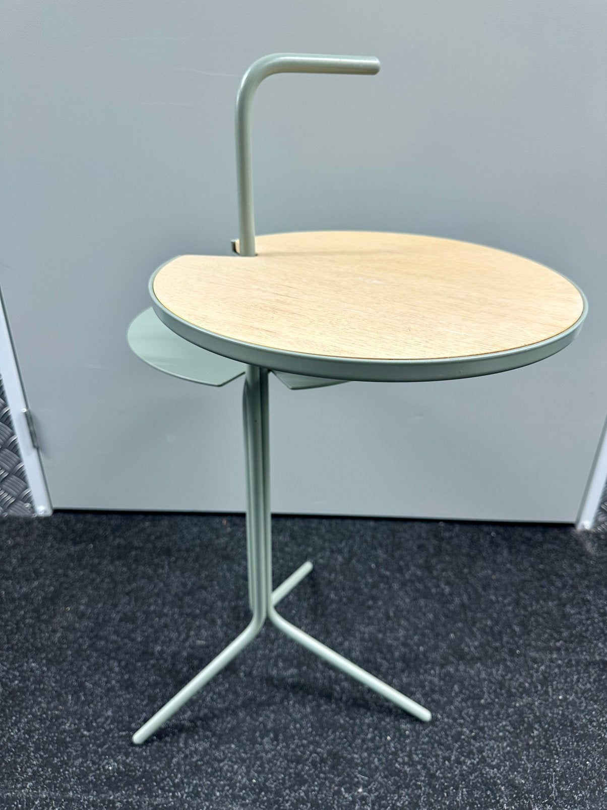 Design on Stock Oo-Two bijzettafel, Ophalen, Minder dan 55 cm, Gebruikt, Rond