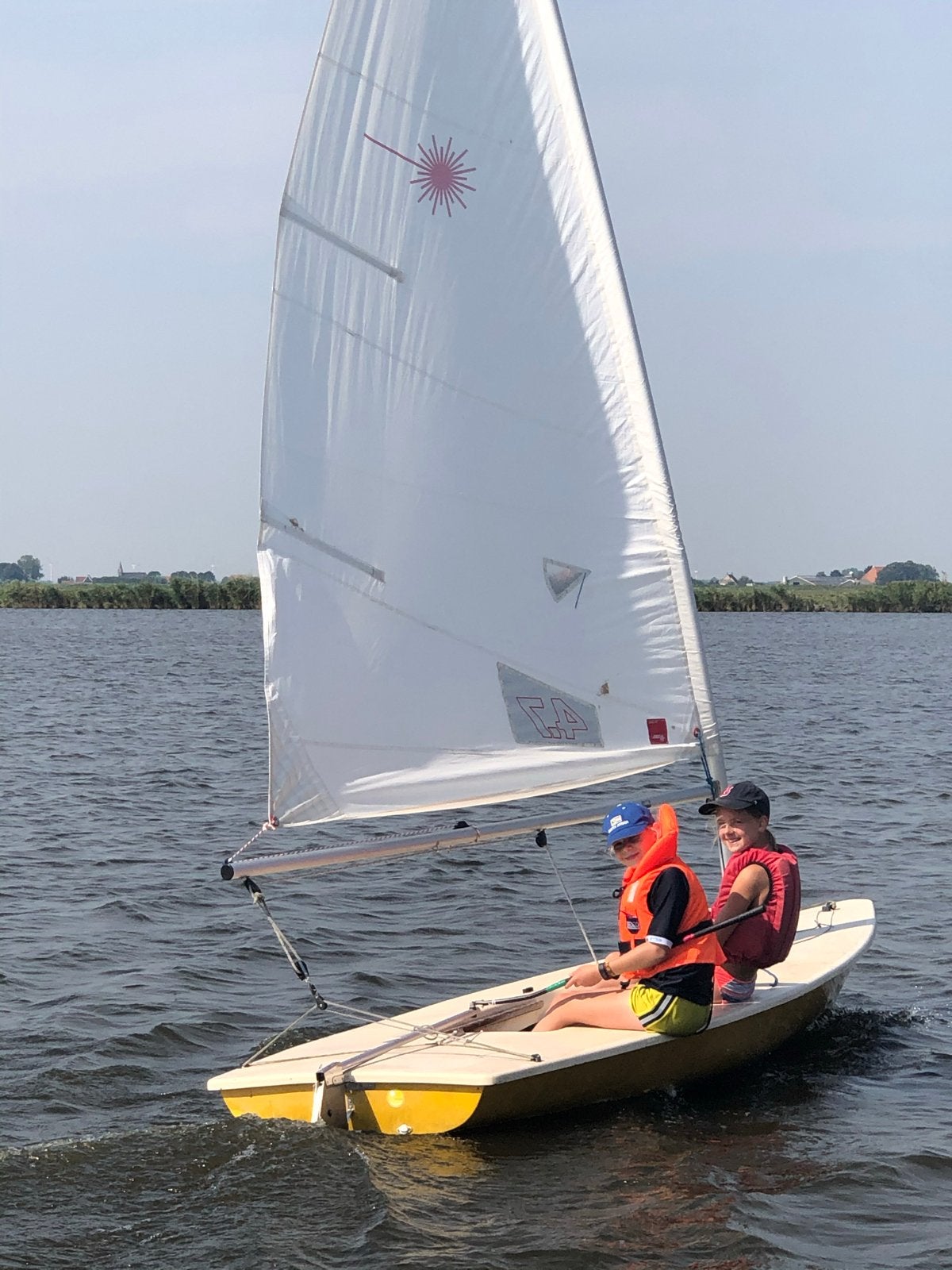 Laser zeilboot met trailer en meerdere zeilen, Ophalen, Gebruikt, Laser, Polyester