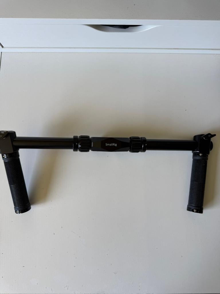 SmallRig 3027 Dual Handgrip voor DJI RS 2 / RS 3 / RS 4, Ophalen of Verzenden, Zo goed als nieuw, Video