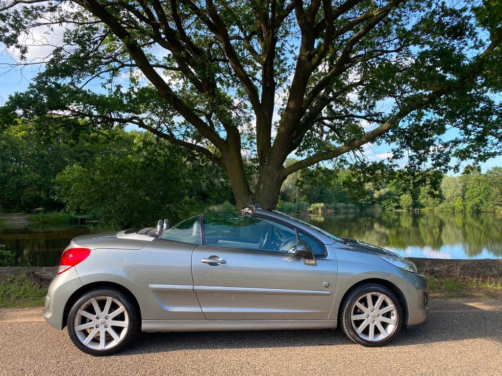 Peugeot 207 CC CABRIO 1.6 VTi Roland Garros, Voorwielaandrijving, Euro 5, 15 km/l, Gebruikt