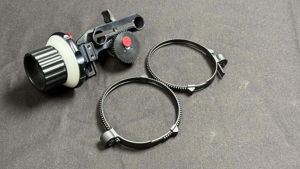 Vocas follow focus met 2 flexibele lens gear rings, Ophalen, Gebruikt