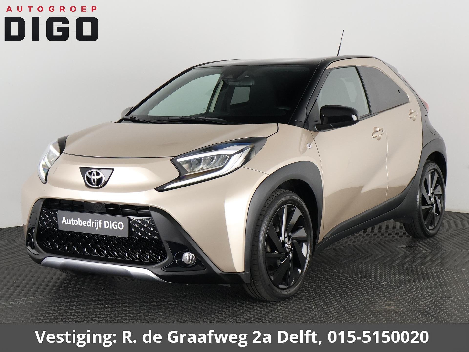 Toyota Aygo X 1.0 VVT-i S-CVT Envy Automaat, Auto's, Toyota, Gebruikt, 4 stoelen, Leder en Stof, Beige