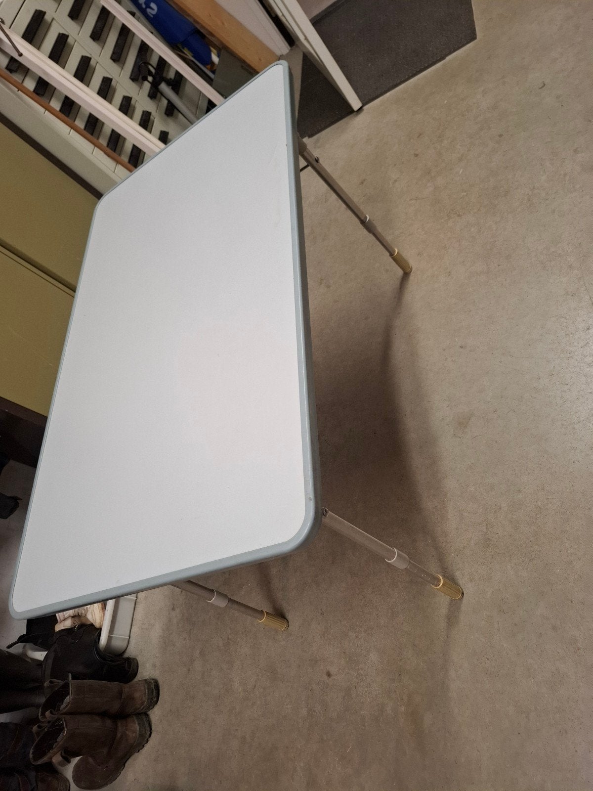 Opvouwbare campingtafel - Lichtgewicht en compact, Huis en Inrichting, Tafels | Eettafels, Gebruikt, 100 tot 150 cm, 50 tot 100 cm