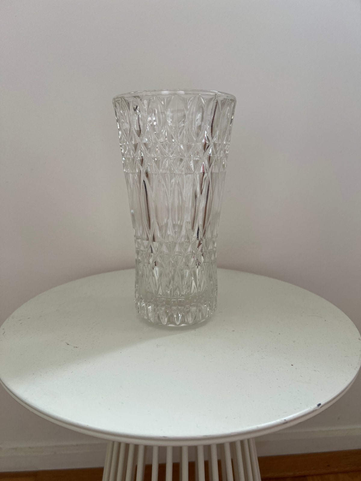Vintage glazen vaas met ruitpatroon - Geperst glas (17,5 cm), Ophalen of Verzenden, Glas