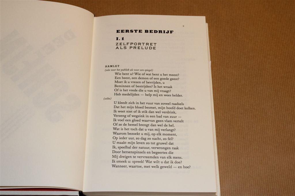 Hamlet versus Hamlet — Tom Lanoye naar Shakespeare, Ophalen of Verzenden, Gelezen