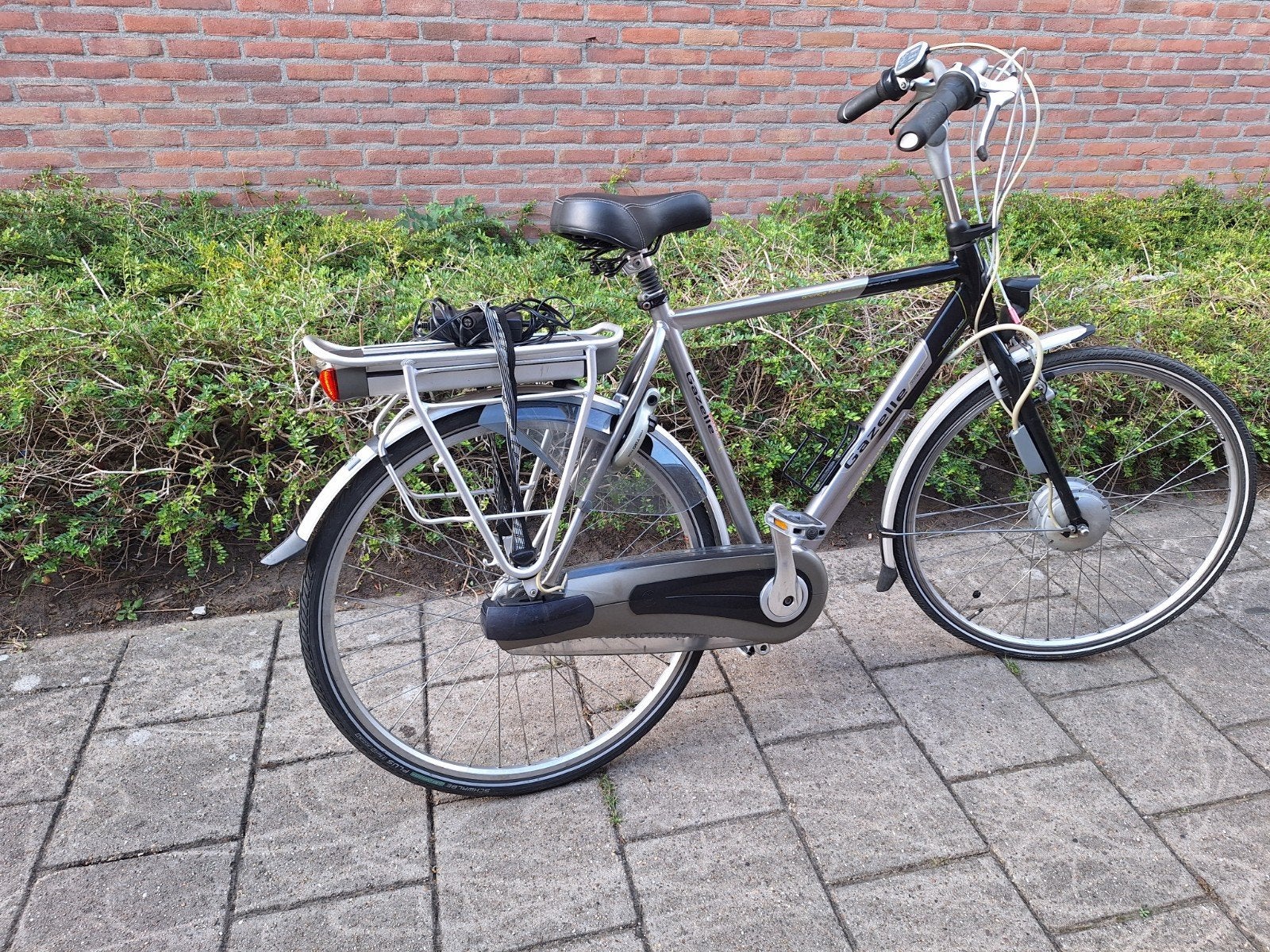 Elektrische herenfietsfiets gazelle
Orange pure, Ophalen, Versnellingen, Zo goed als nieuw, 57 tot 61 cm