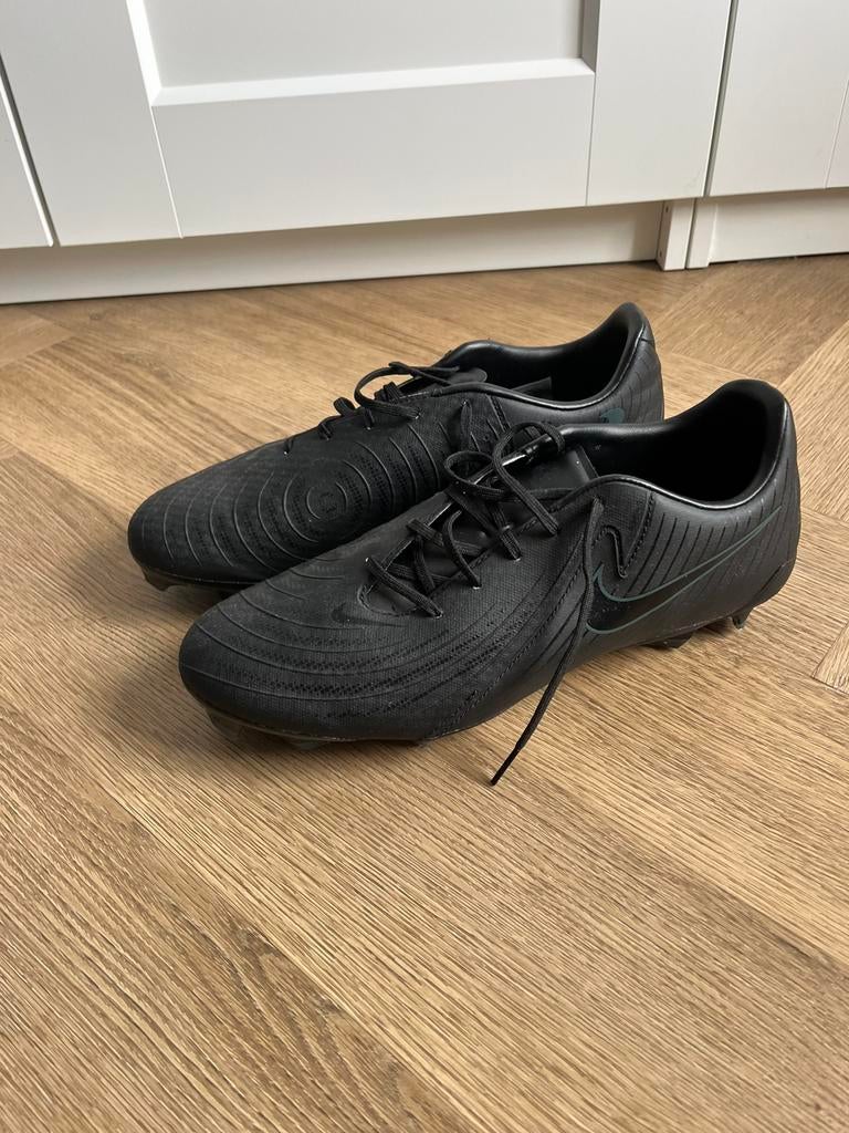 Nike phantom voetbalschoenen maat 44,5, Sport en Fitness, Voetbal, Maat XS of kleiner, Ophalen of Verzenden, Zo goed als nieuw