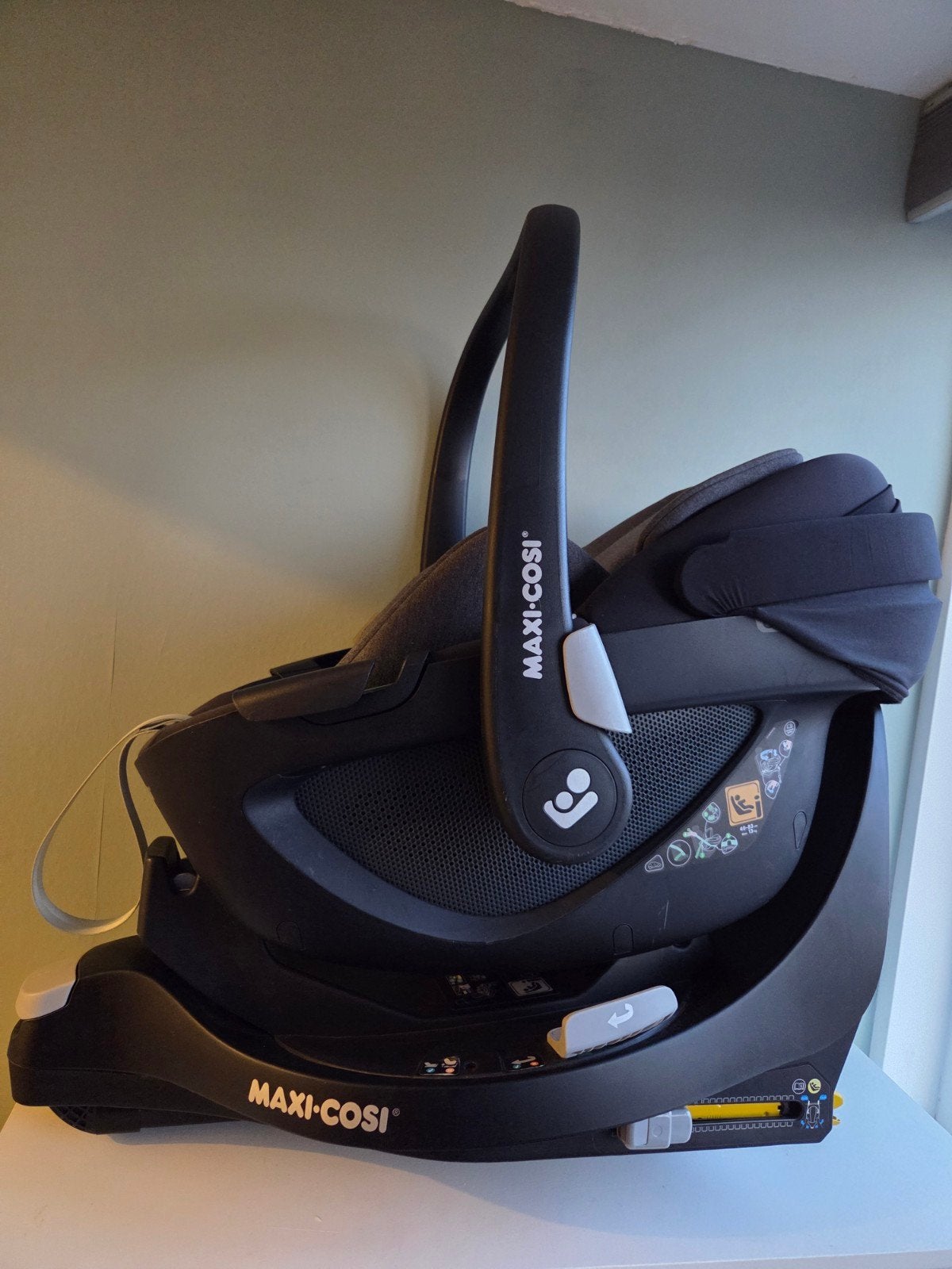 Maxi-Cosi Pebble 360 autostoel met FamilyFix 360 base, Kinderen en Baby's, Ophalen, Zijbescherming, Zo goed als nieuw, Isofix
