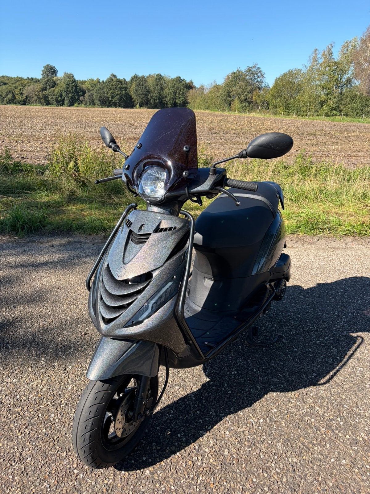 Piagio zip i-get 2023 4t-4000km full optio-psychedelic black, Ophalen, Zo goed als nieuw, Benzine, Zip