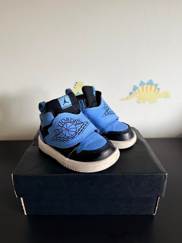 Nike Air Jordan 1 - Maat 22 - Nette staat, Ophalen of Verzenden, Gebruikt, Jongen of Meisje, Sportschoenen