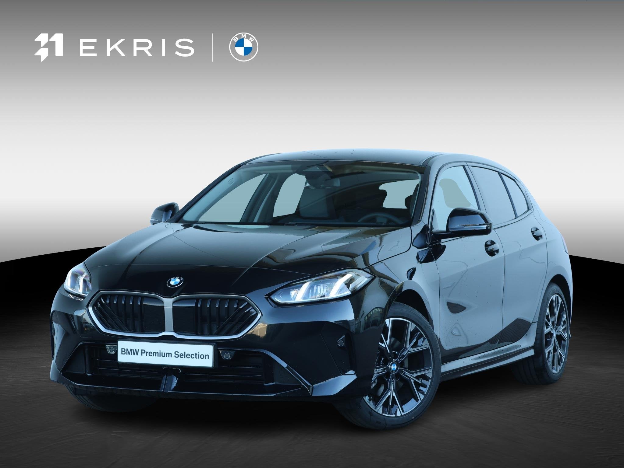 BMW 1 Serie 120 M Sport Design Edition 18 inch LM/ Achteruit, Auto's, Stof, Euro 6, Met garantie (alle), Zwart