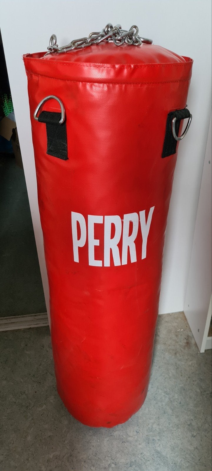 Bokszak met ophangsysteem - Perry Sport, Ophalen, Zo goed als nieuw, Bokszak