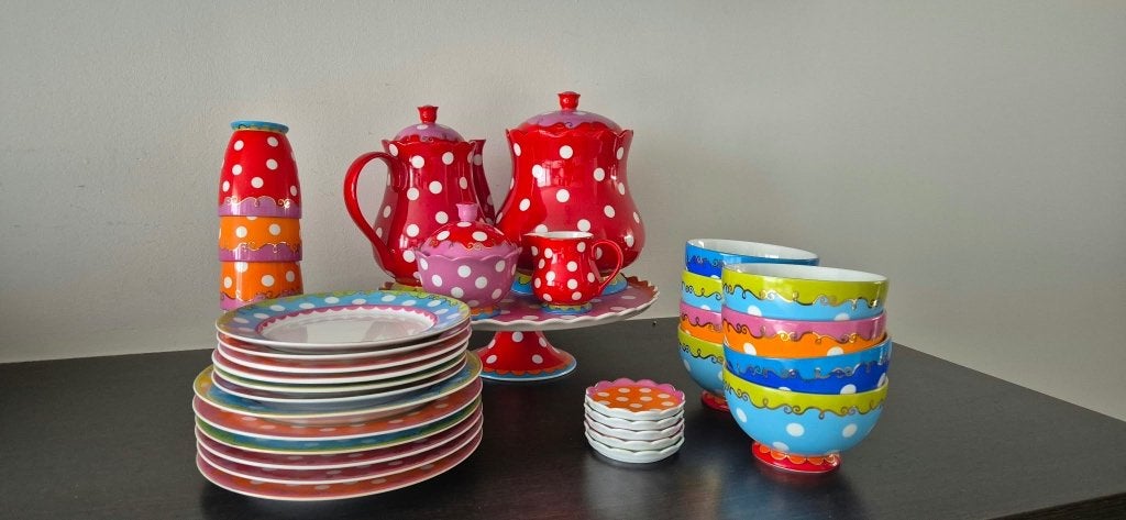 Vintage Oilily x Douwe Egberts – 35-delig Polka Dot servies, Ophalen, Overige merken, Zo goed als nieuw, Overige stijlen
