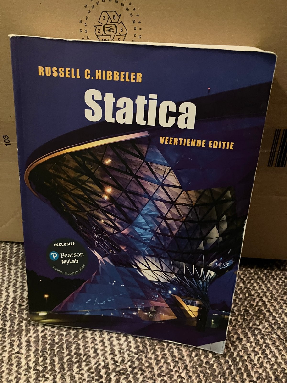 Statica Veertiende Editie - Russell C. Hibbeler, Boeken, Ophalen of Verzenden, Beta, Zo goed als nieuw, HBO