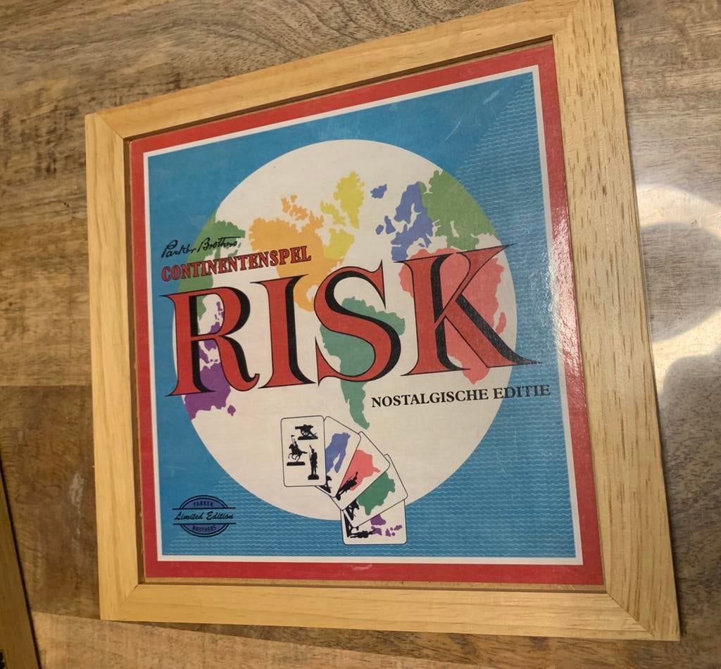 Risk nostalgische editie hout, Vijf spelers of meer, Ophalen of Verzenden, Gebruikt