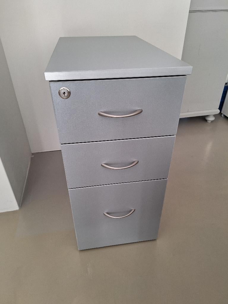 Ladekast, gebruikte maar zeer goede staat, Huis en Inrichting, Ophalen, Overige materialen, Minder dan 50 cm, Gebruikt