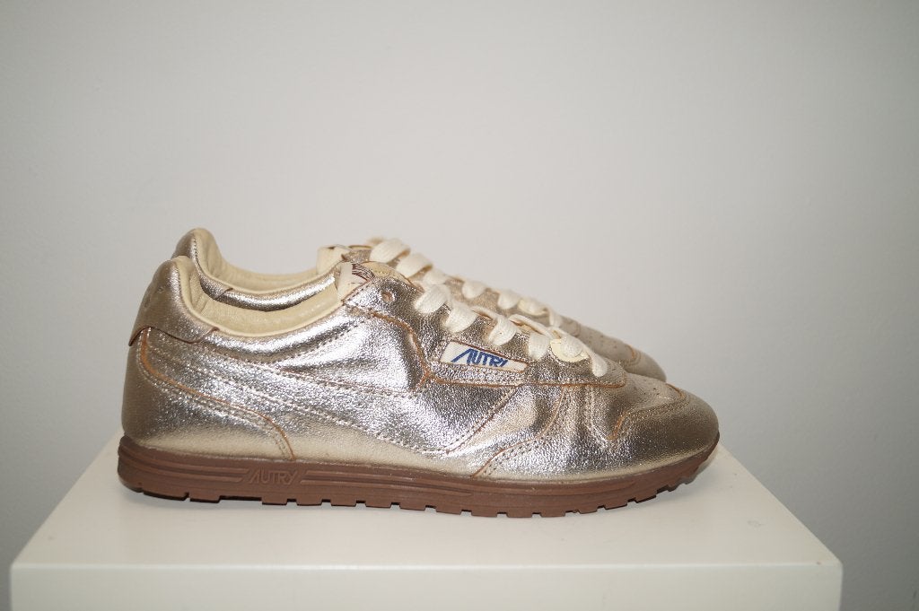 AUTRY Goudkleurige Sneakers Maat 38, Overige kleuren, Verzenden, Sneakers of Gympen, Zo goed als nieuw