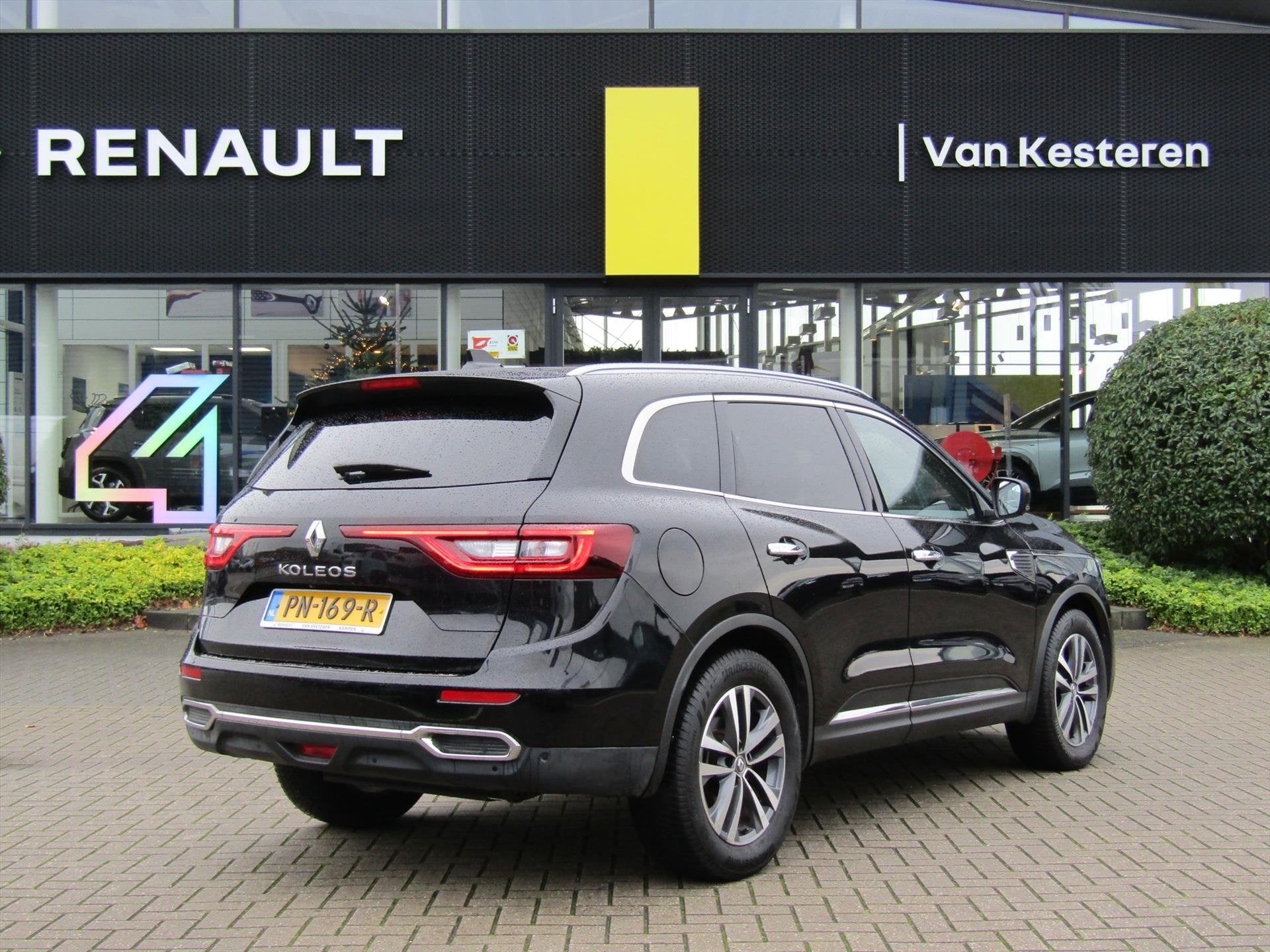 Renault Koleos 1.6 dCi 130pk Intens / Navigatie / Camera / P, Gebruikt, 4 cilinders, 2000 kg, Leder en Stof