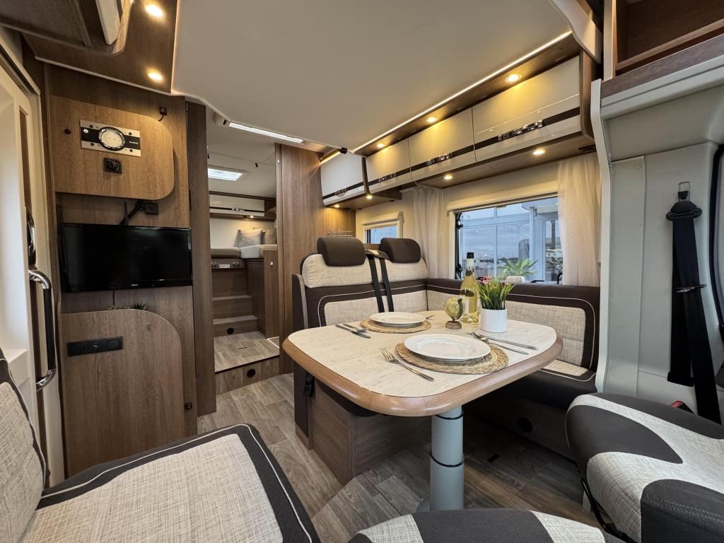 Dethleffs Trend 7057 Enkele bedden Hefbed 2016, Caravans en Kamperen, Campers, Standaard zit, Ringverwarming, Fiat, Half-integraal