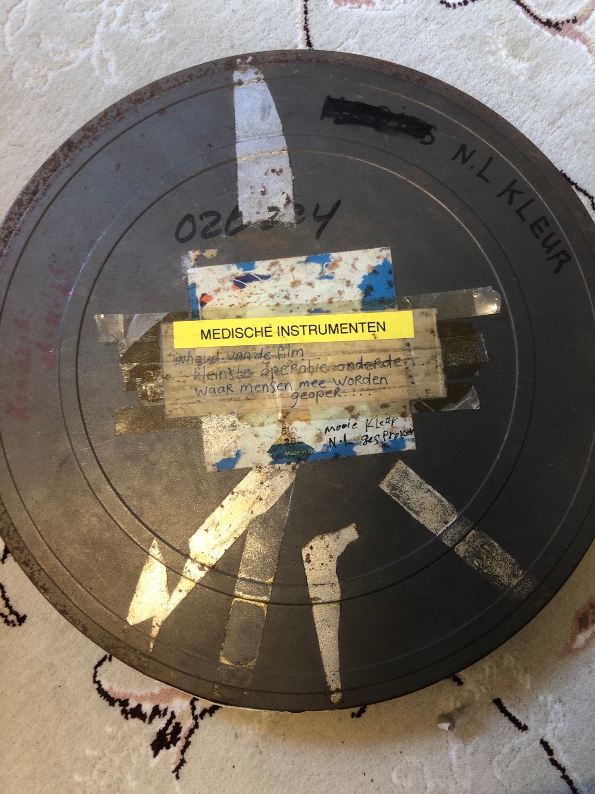 Vintage 8mm film: Medische Instrumenten (N.L. Kleur), Ophalen of Verzenden, 16mm film