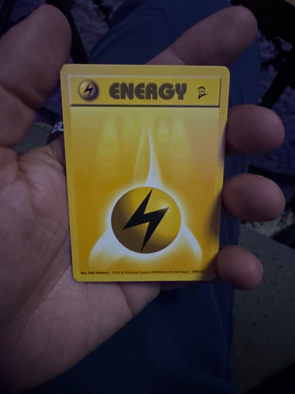 Pokémon Energiekaarten - Bliksem, Vuur, Water, Hobby en Vrije tijd, Verzamelkaartspellen | Pokémon, Ophalen of Verzenden, Gebruikt
