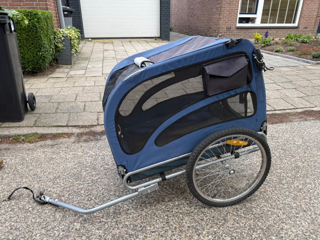 Gratis ophalen honden fietskar, Fietsen en Brommers, Fietsaccessoires | Aanhangers en Karren, Ophalen, Gebruikt, Hondenkar