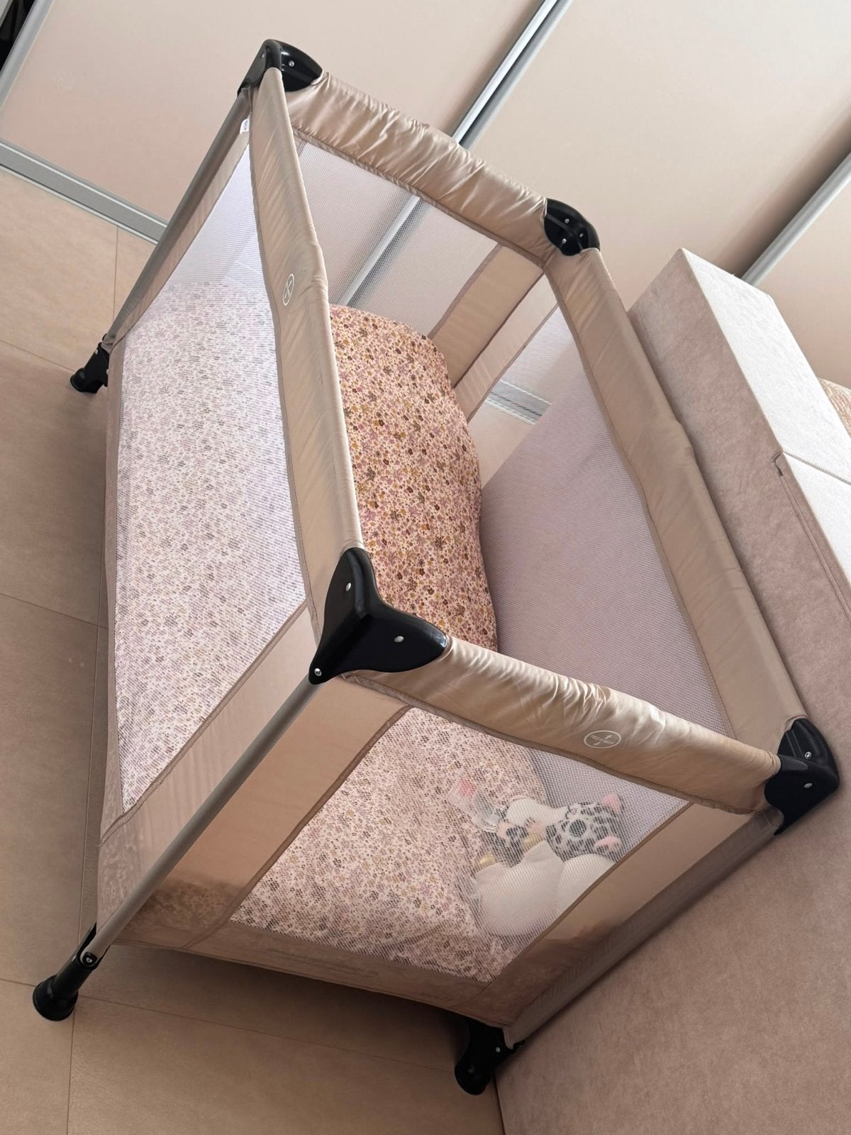 Campingbedje incl matras - Zo goed als nieuw, Ophalen, Zo goed als nieuw, Minder dan 140 cm, Minder dan 70 cm