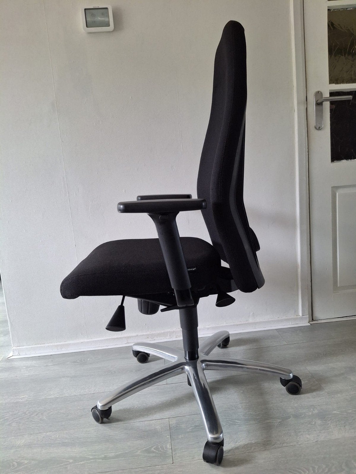 Ergonomische bureaustoel Girsberger (Nieuwwaarde €600+), Huis en Inrichting, Ophalen