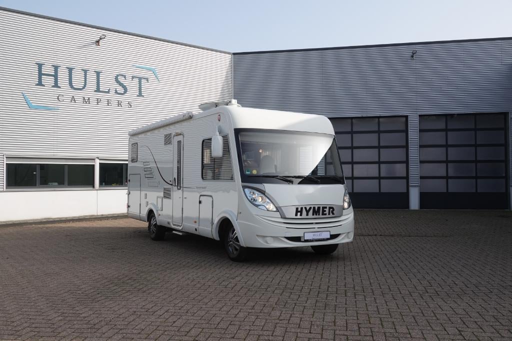 Hymer B 678 3.0 Mjet 177 PK, Lengtebed, Garage, Compleet, Caravans en Kamperen, Integraal, 7 tot 8 meter, Bedrijf, Hymer