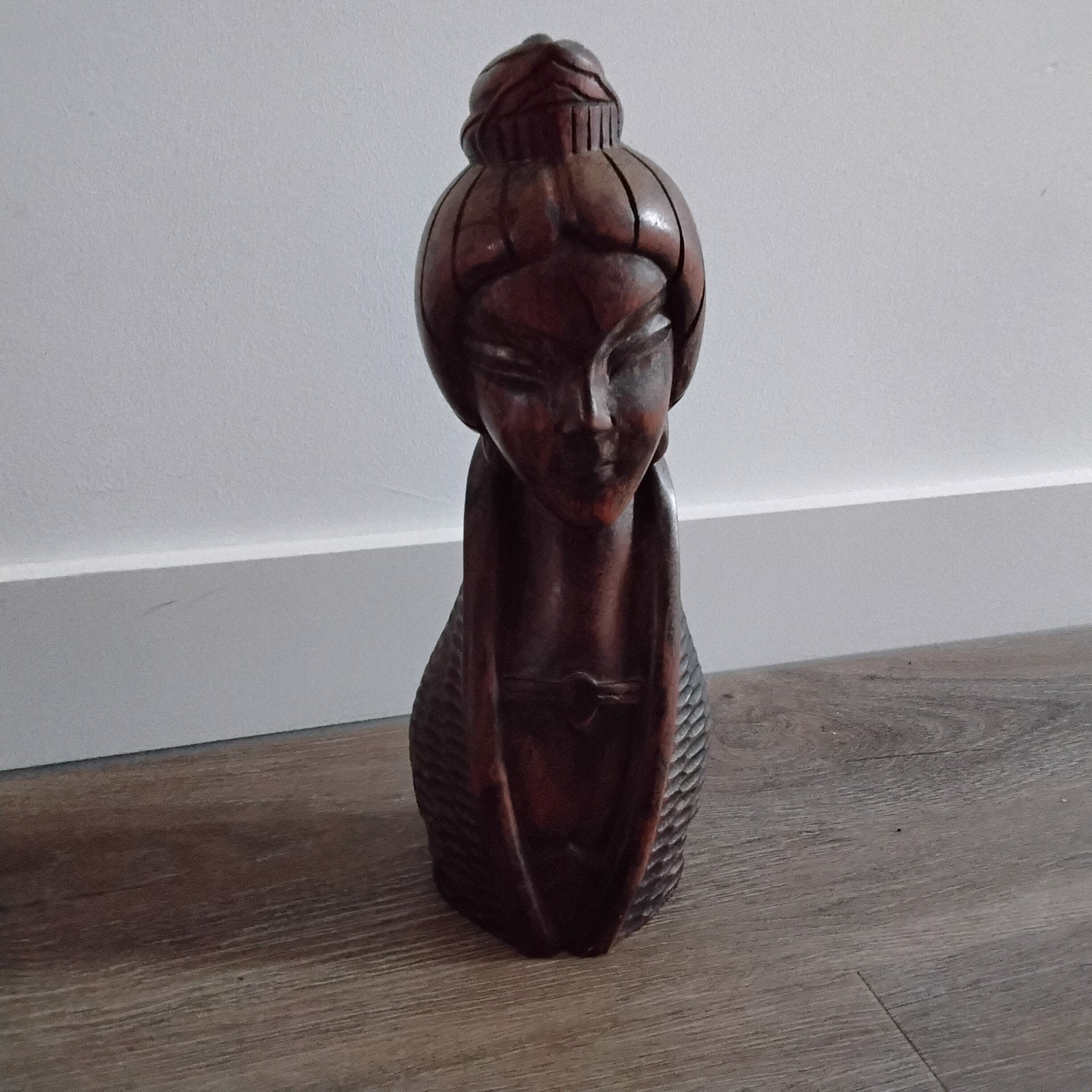 beeld oosterse dame houtsnijwerk, Ophalen of Verzenden, Handgemaakt, 20 - 50 cm, Hout