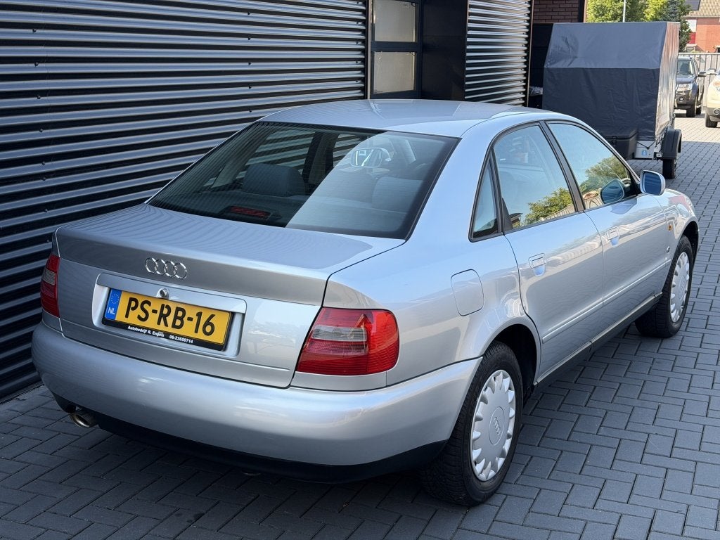 Audi A4 Limousine 1.6 GRIJS| 1996| ZEER NETJES| APK| 149DKM, foto 5