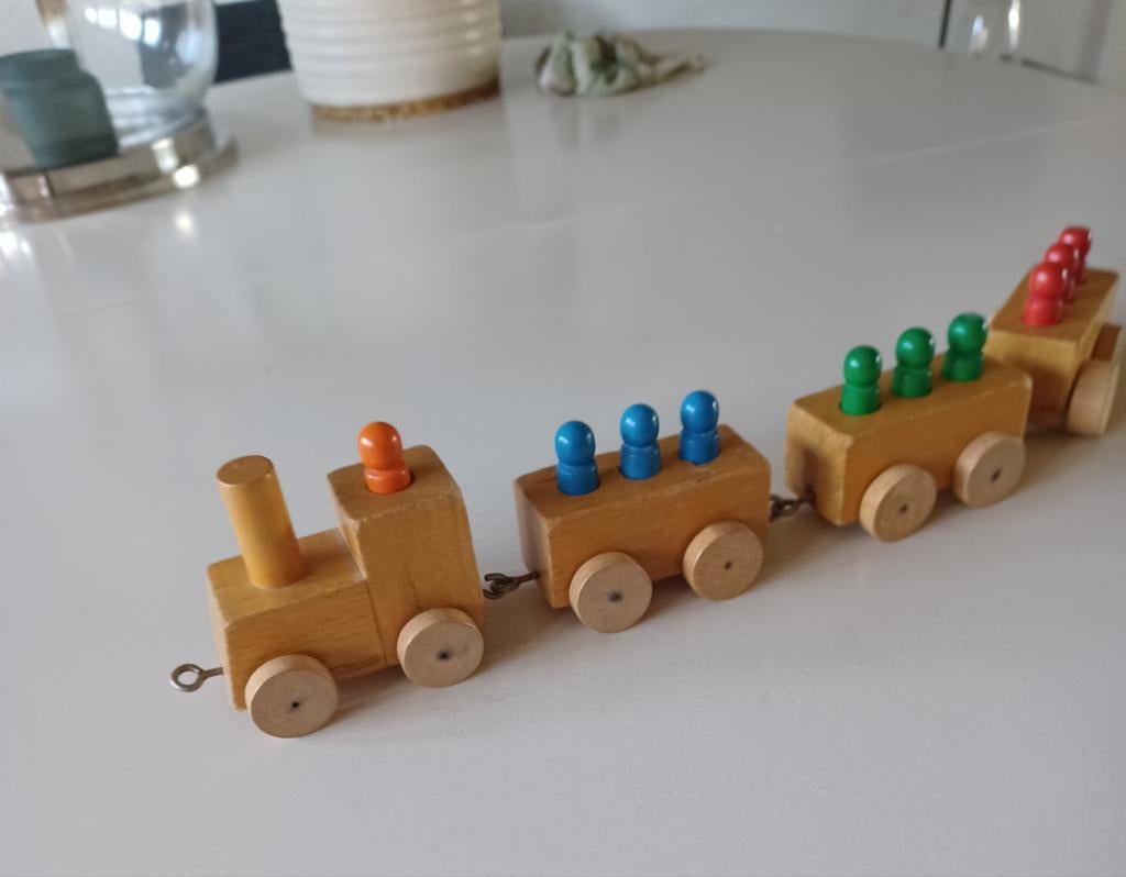 HOUTEN-TREINTJE met laadblokjes, Ophalen