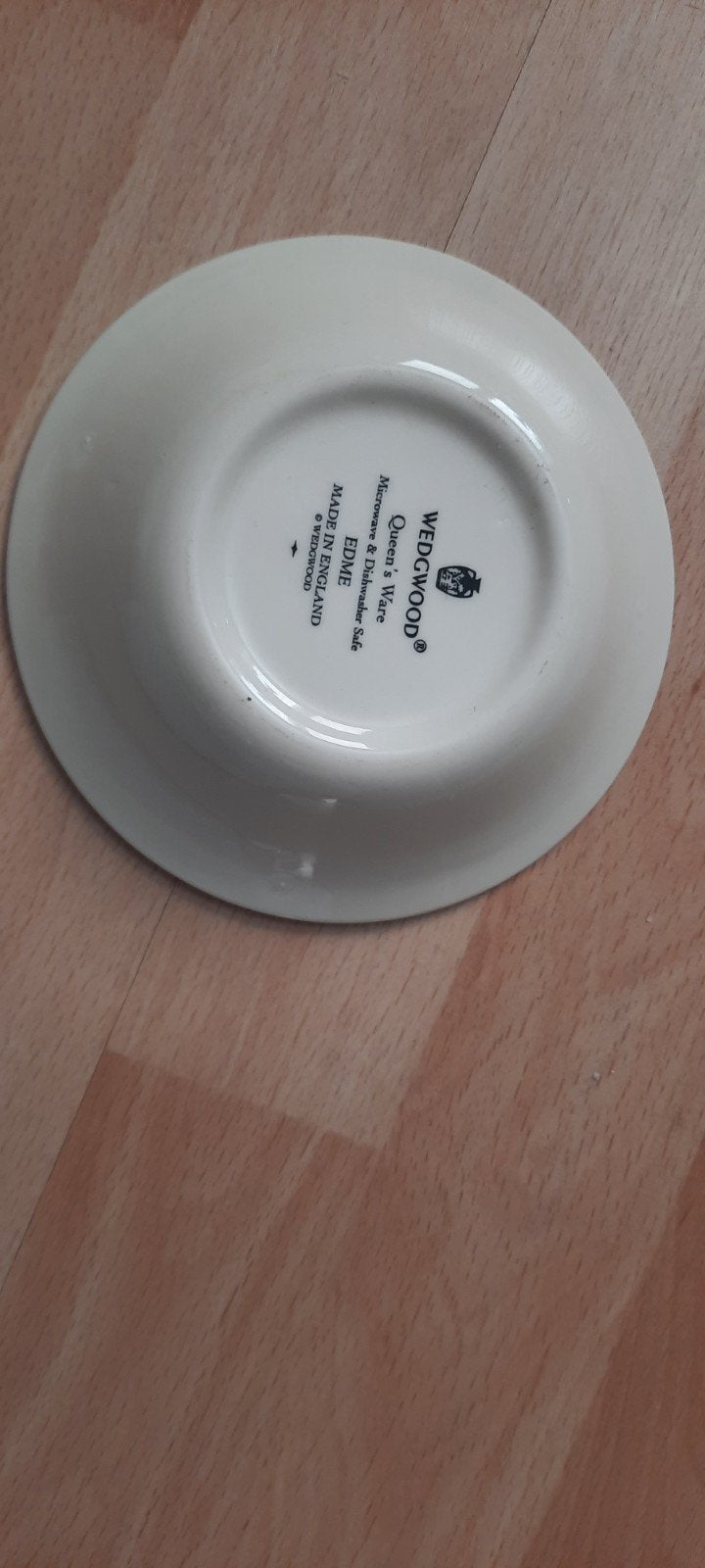 Wedgwood Queen's Ware Edme Kom - Zo goed als nieuw, Klassiek, Ophalen of Verzenden, Zo goed als nieuw, Kom(men)