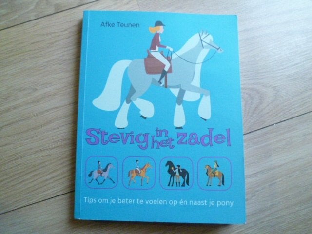 Afke Teunen - Stevig in het zadel, Verzenden, Zo goed als nieuw