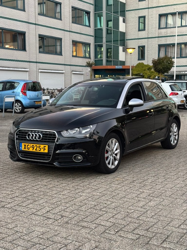 Audi A1 Sportback 1.6 TDI S 2014 Automaat Pano Navi Keyless, 1160 kg, A1, 4 stoelen, Leder en Stof