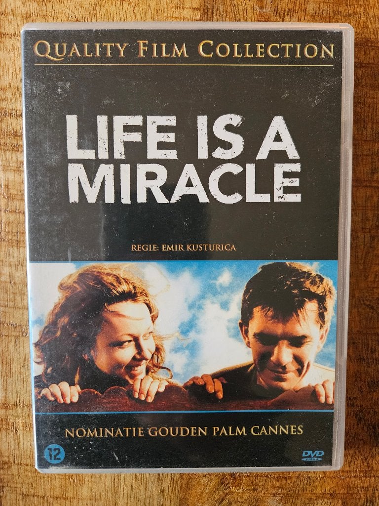 Life is a Miracle dvd Emir Kusturica, Overige gebieden, Alle leeftijden, Komedie, Ophalen of Verzenden