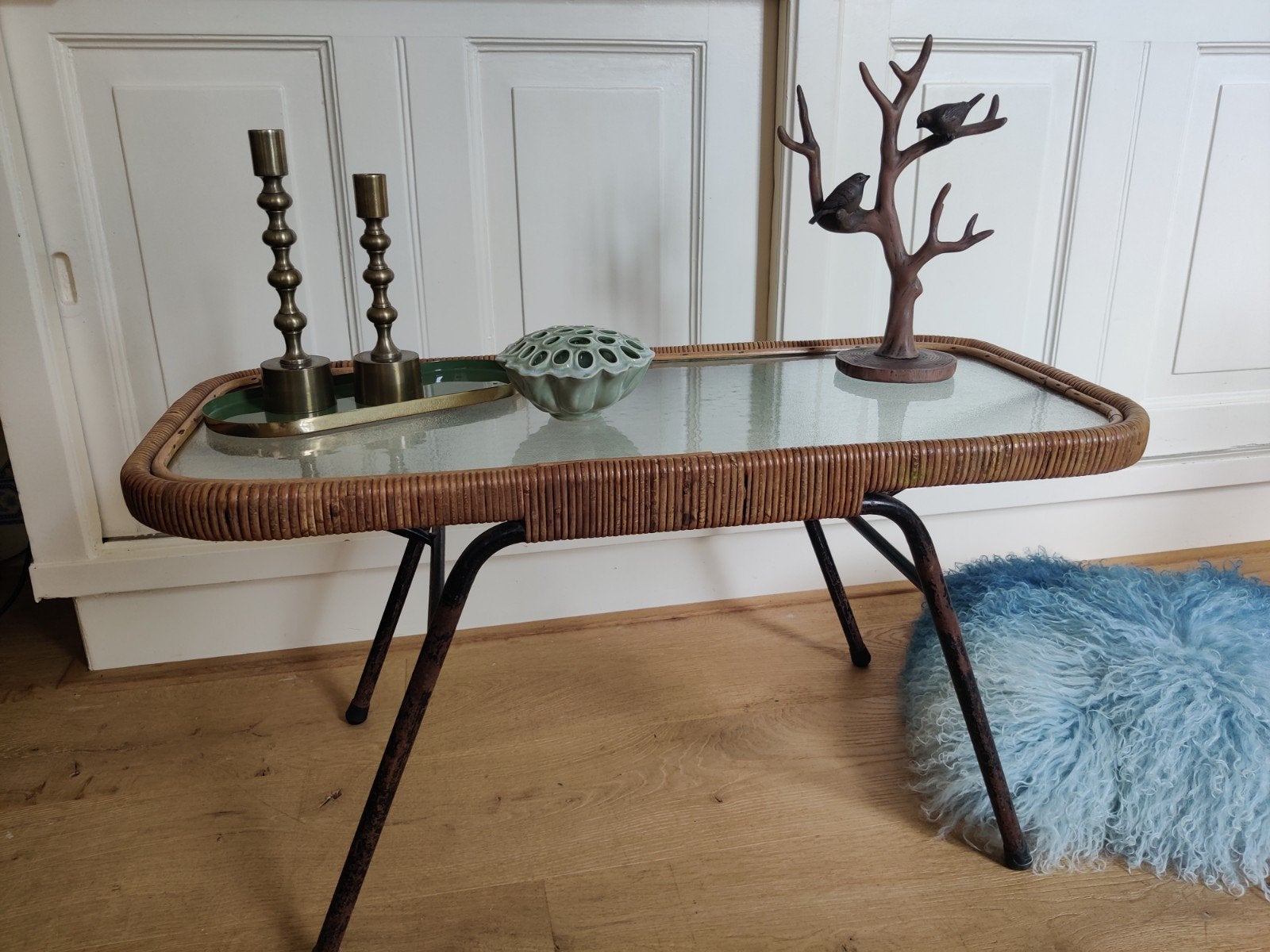 Vintage salon/bijzettafel Rotan/ glas, Ophalen, 50 tot 100 cm, Rond, 50 tot 100 cm