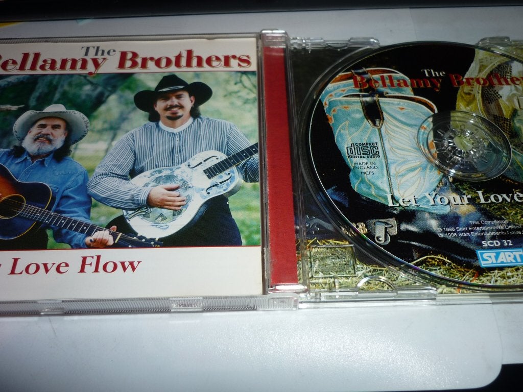 The Bellamy Brothers - Let Your Love Flow CD, Cd's en Dvd's, Americana, Inclusief boekje, Ophalen of Verzenden, Zo goed als nieuw