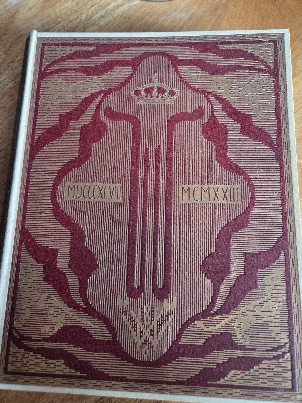 Luxe Gedenkboek 1898-1923 Wilhelmina - Band C.A. Lion Cachet, Boeken, Ophalen of Verzenden, Gelezen, Nederland