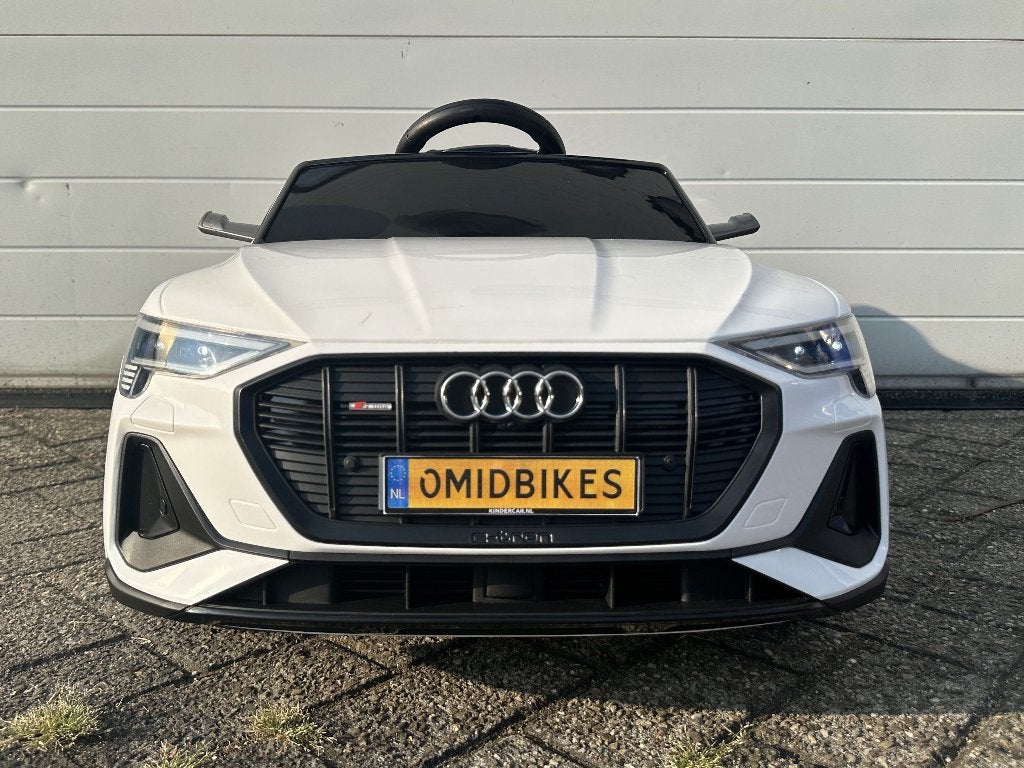 Audi E-tron 12v wit - Afstandsbediening - 4x4 - Leder - Rubb, Ophalen of Verzenden, Nieuw