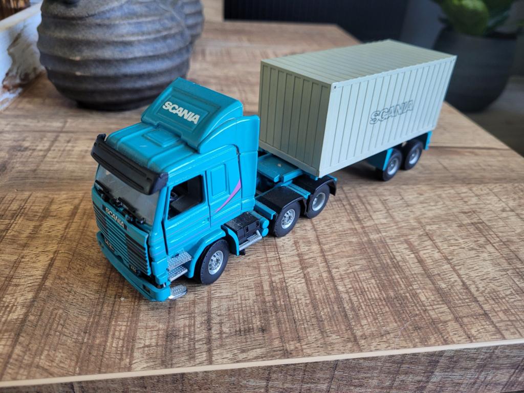Scania met contener oplegger, Tekno, Zo goed als nieuw, Tekno, Bus of Vrachtwagen
