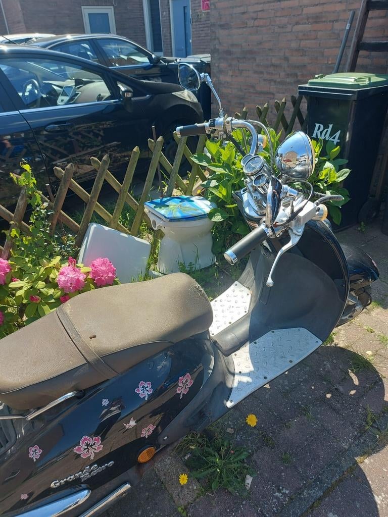 Te koop wegens aanschaf 45km auto scooter grand retro, Ophalen of Verzenden, Gebruikt, Overige typen