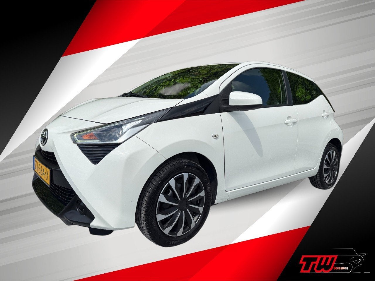 Toyota Aygo 1.0 VVT-i x-play limited |CARPLAY|CAMERA|AIRCO, Voorwielaandrijving, Stof, Gebruikt, Euro 6