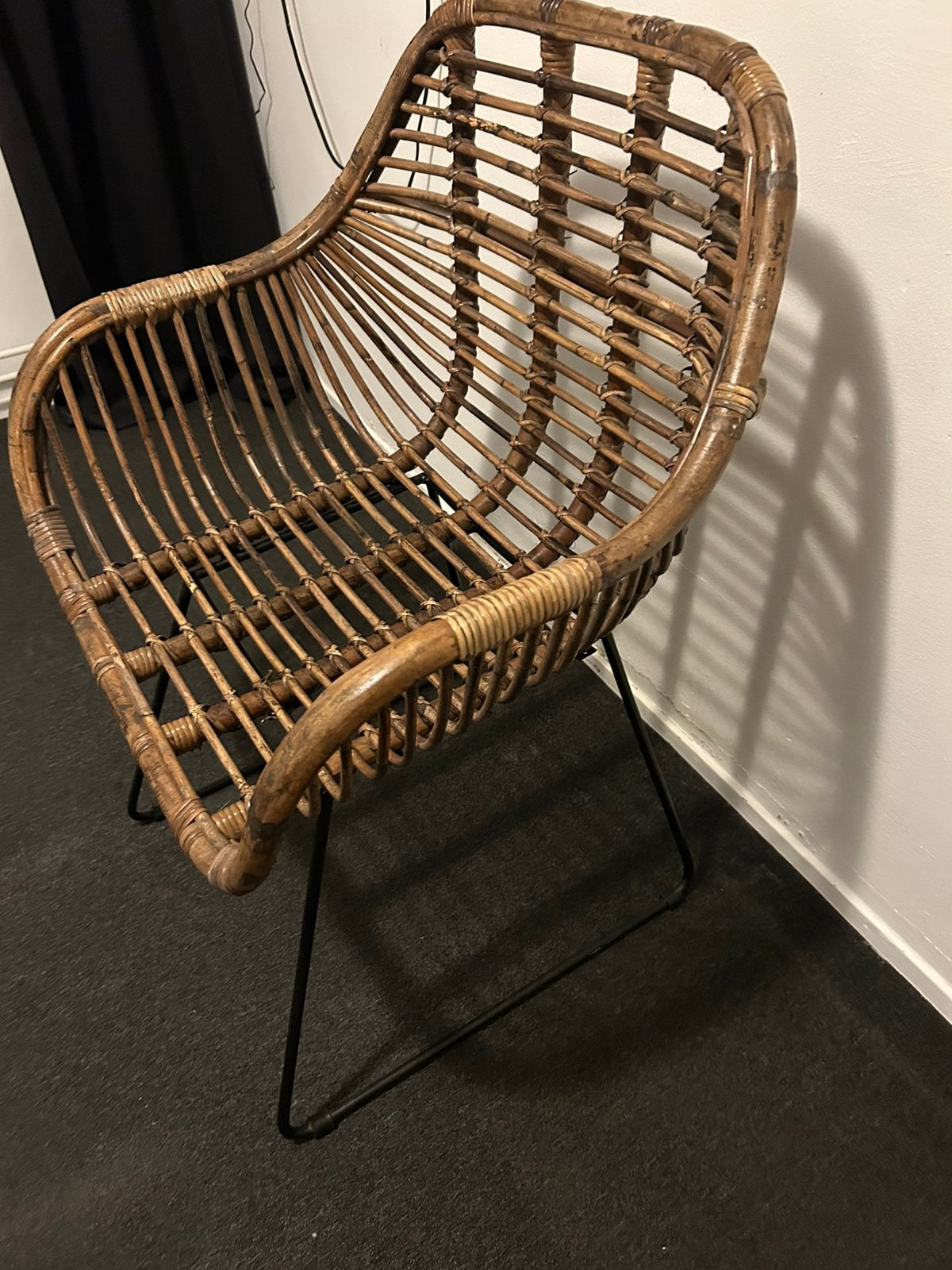 Rotan stoel, Huis en Inrichting, Ophalen, Zo goed als nieuw, Bruin, Eén