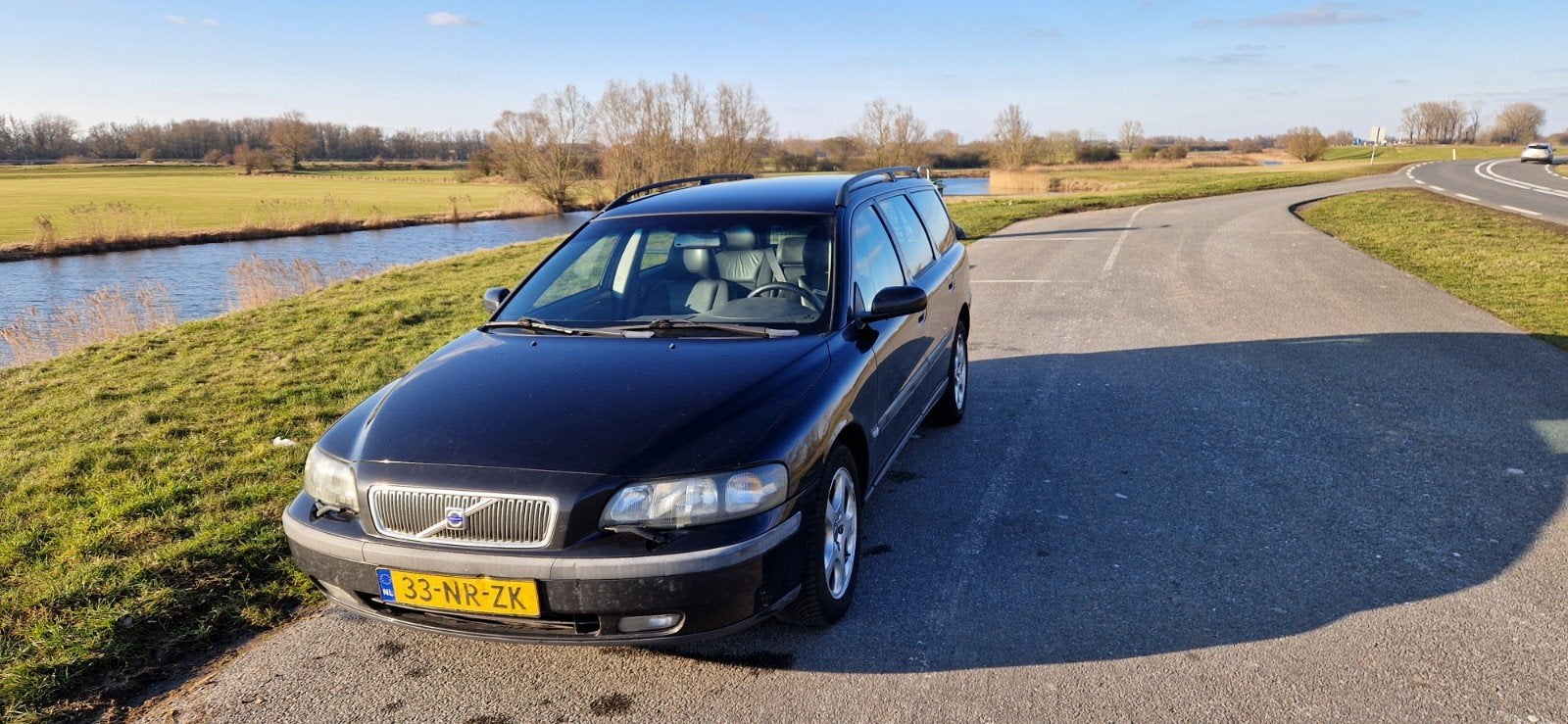 Volvo V70 2.5 T 2004 Zwart, Auto's, Volvo, Voorwielaandrijving, 1556 kg, 1800 kg, Stationwagon