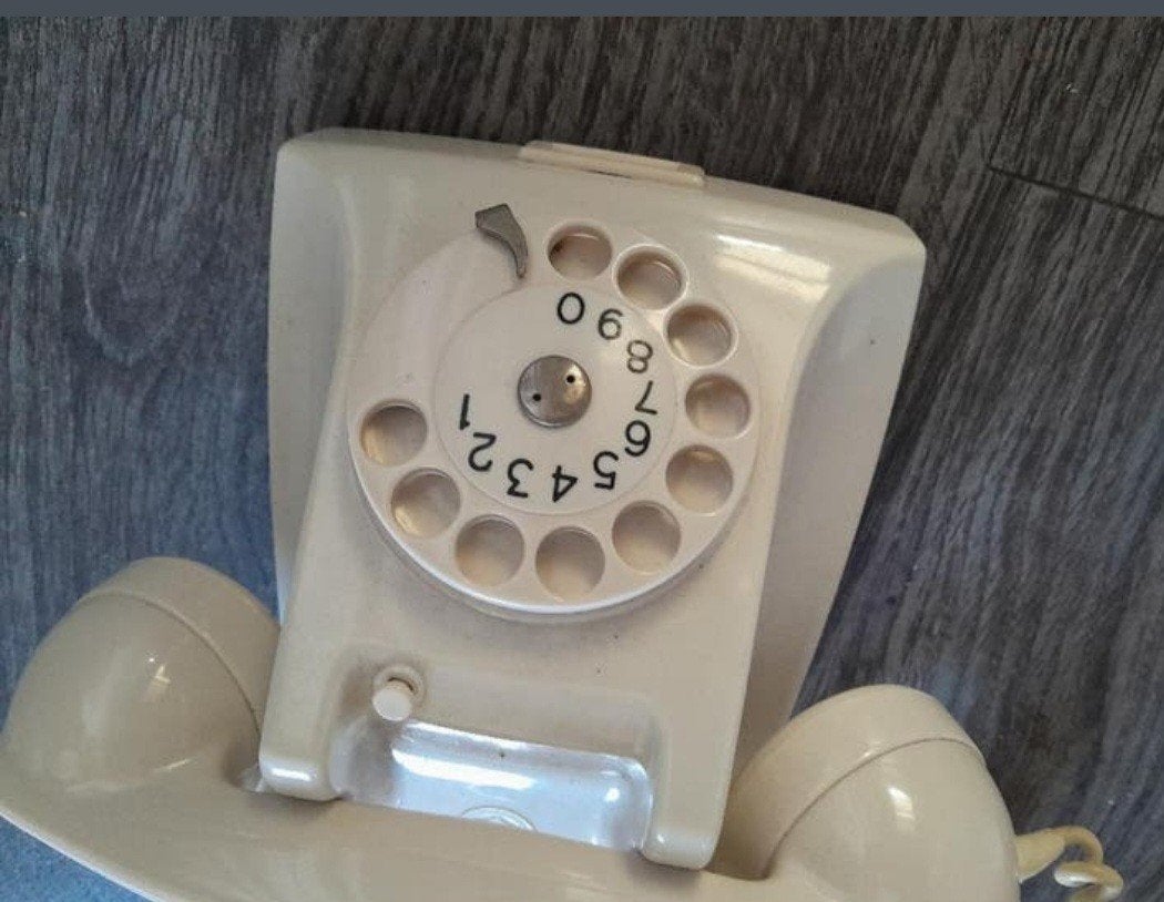 Oude bakelieten telefoon, Ophalen of Verzenden