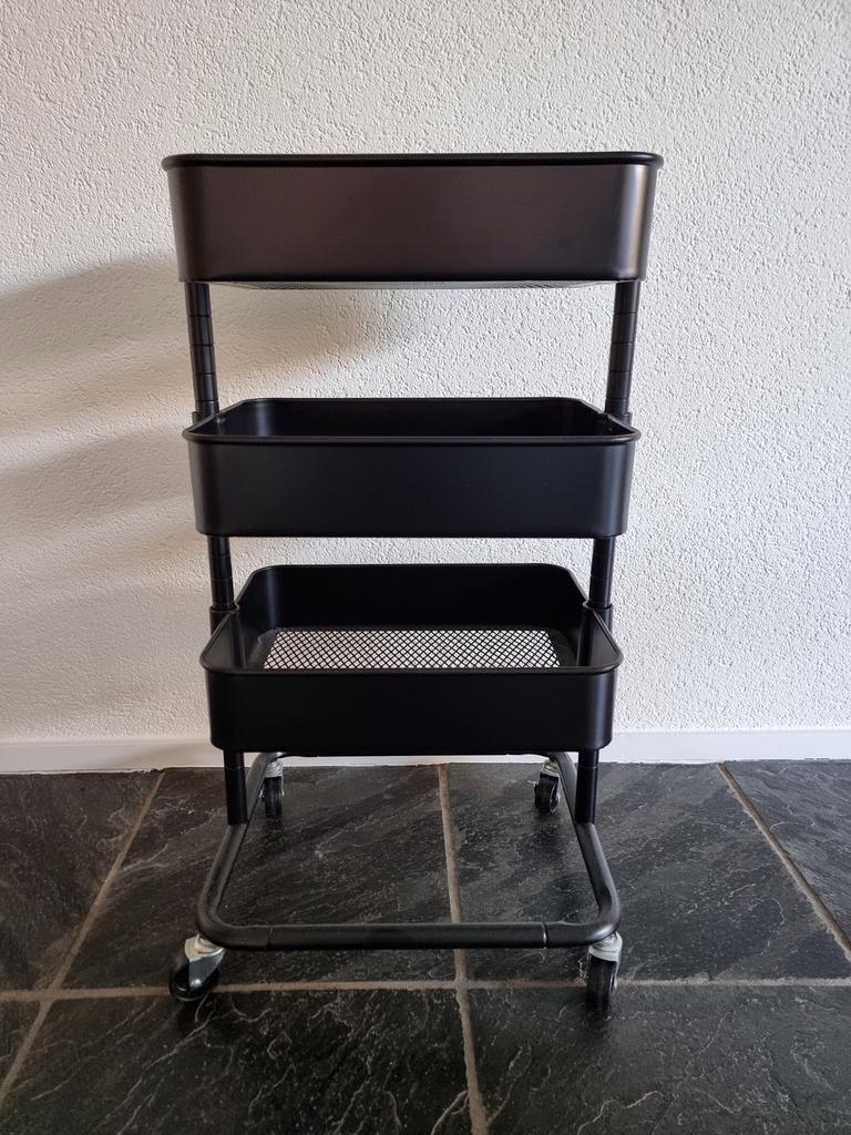 Ikea verrijdbare zwarte keukenhulp., Ophalen, Zo goed als nieuw