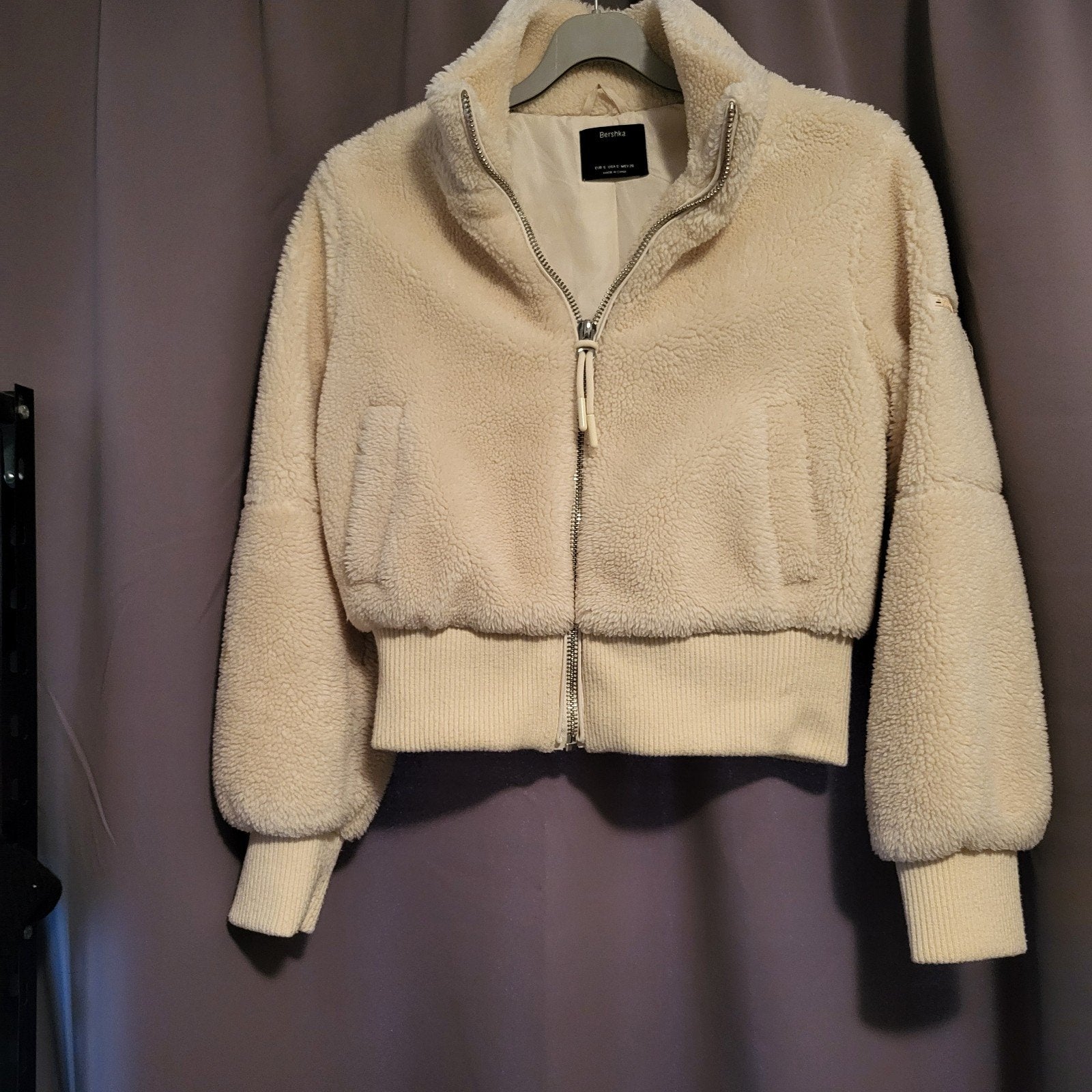 Bershka teddy jasje maat S, Bershka, Verzenden