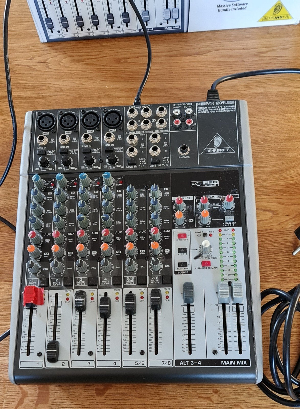 Behringer Xenyx 1204USB Mixer, Muziek en Instrumenten, Ophalen of Verzenden, Gebruikt, 10 tot 20 kanalen, Microfooningang