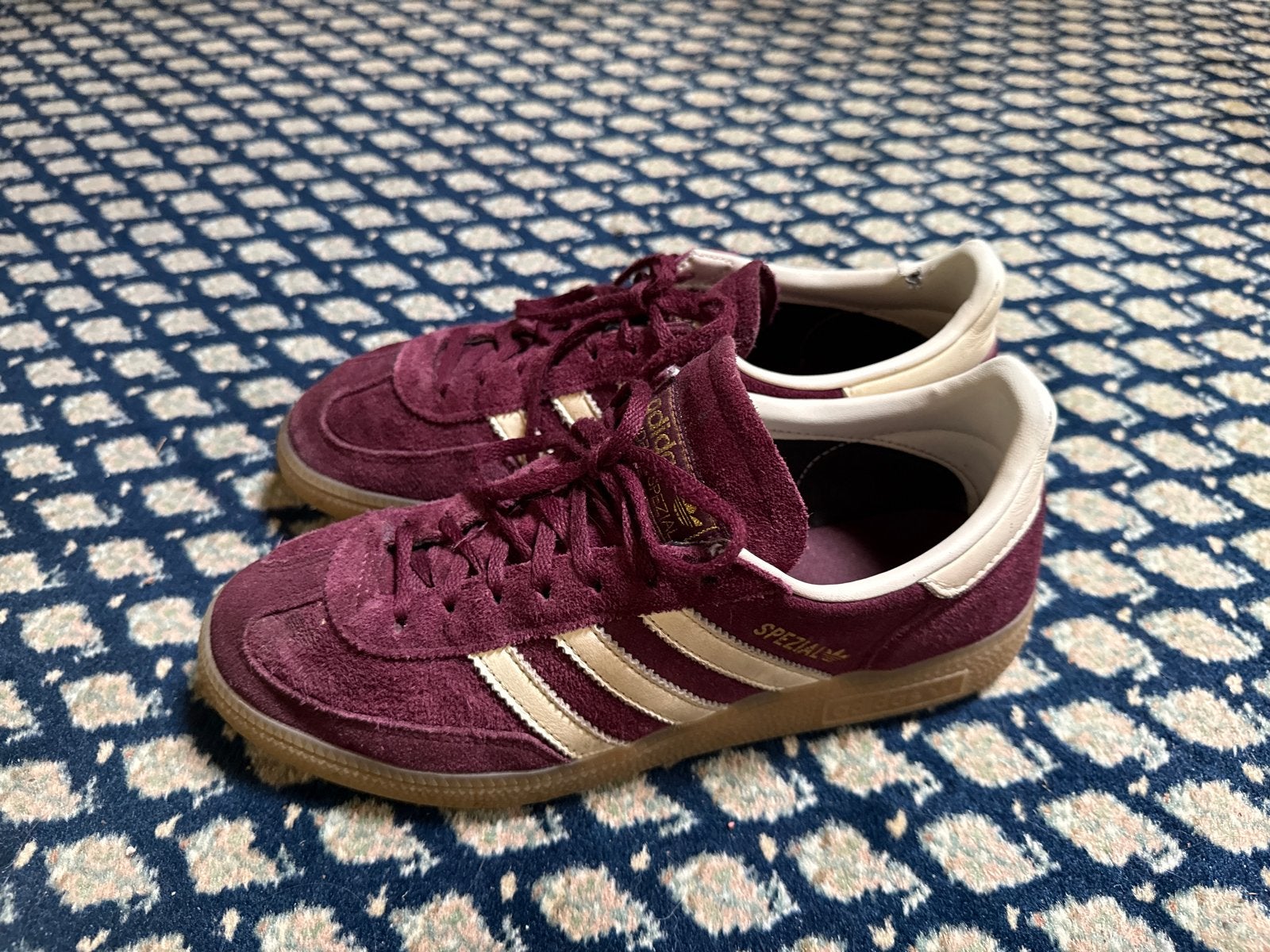 Adidas Spezial Bordeaux Rode Gympen Maat 40 2/3, Ophalen of Verzenden, Sneakers of Gympen, Gedragen, Rood